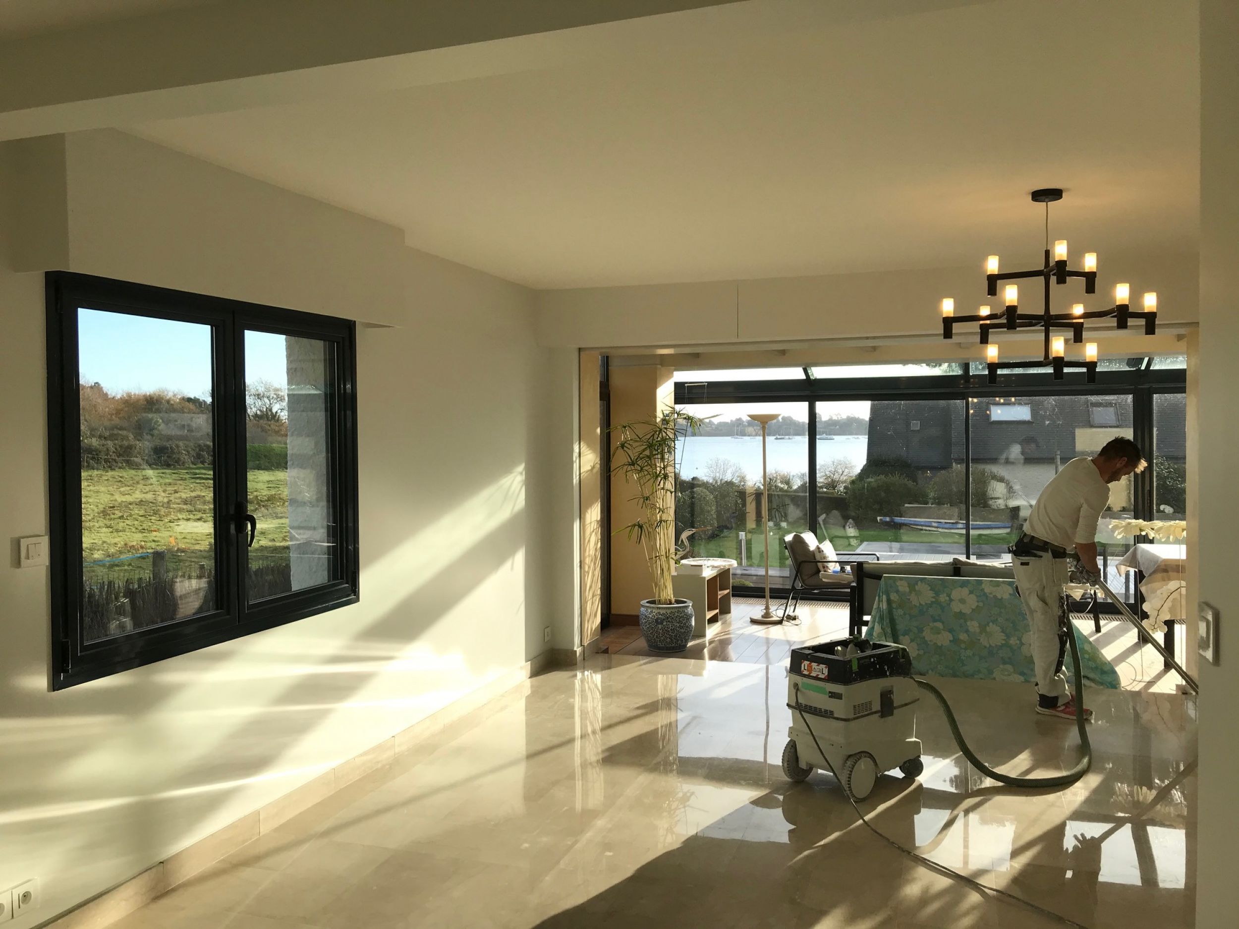 Exemple de peinture et décoration intérieur
